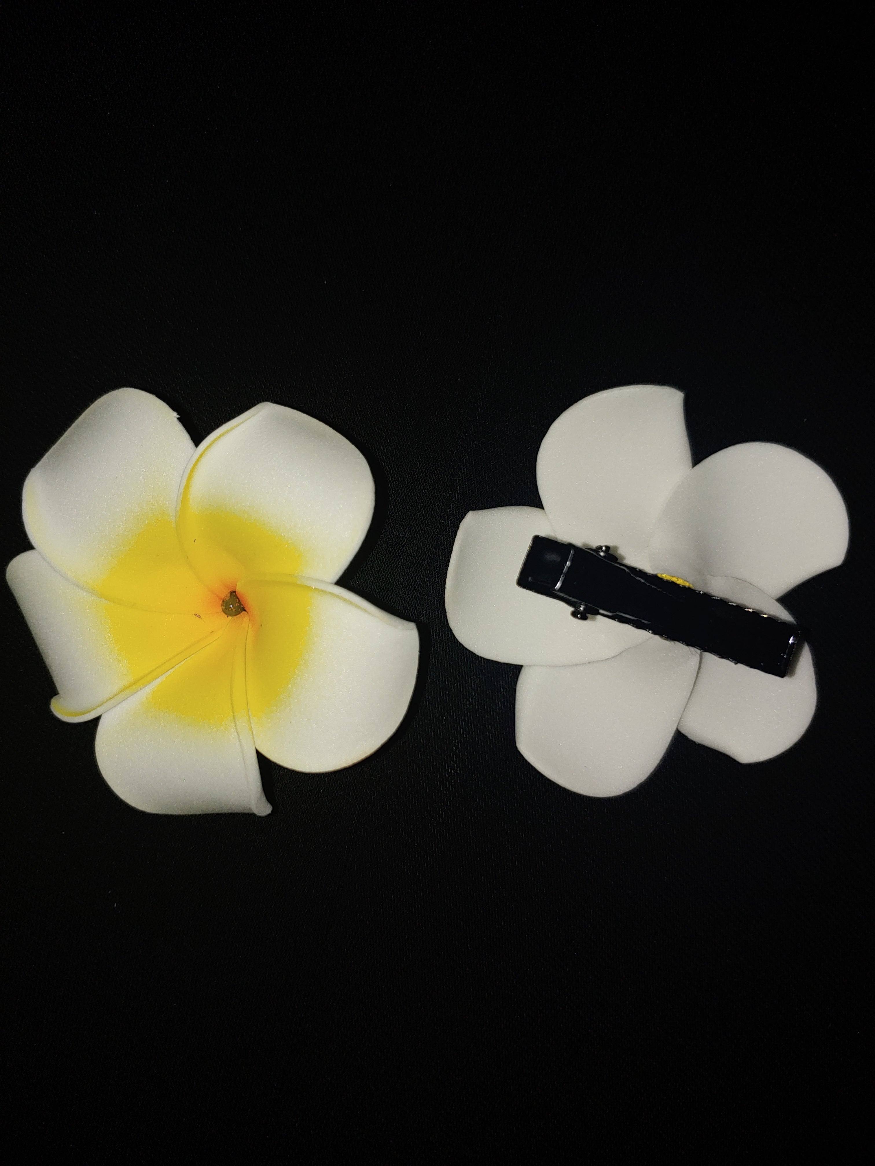 Hawaiian Flower Hair Clip